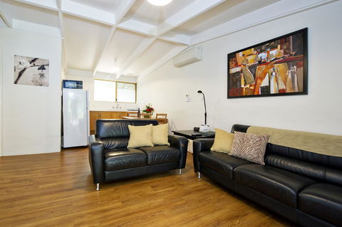 Peppermint Brook Cottages - Accommodation Port Hedland 2