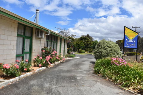 Mount Barker Valley Views Motel & Chalets, Western Australia - Accommodation Port Hedland 19
