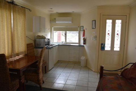 Mount Barker Valley Views Motel & Chalets, Western Australia - Accommodation Port Hedland 35