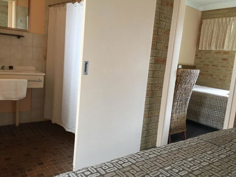 Mount Barker Valley Views Motel & Chalets, Western Australia - Accommodation Port Hedland 6