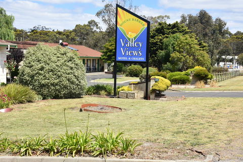Mount Barker Valley Views Motel & Chalets, Western Australia - Accommodation Port Hedland 10