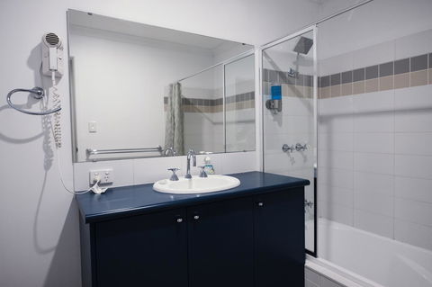 FortyTwo - Oceanside Retreat Busselton - Accommodation Port Hedland 10