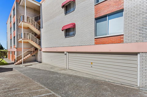 Laman Lodge, Unit 2, 15 Laman Street - Accommodation Port Hedland 14