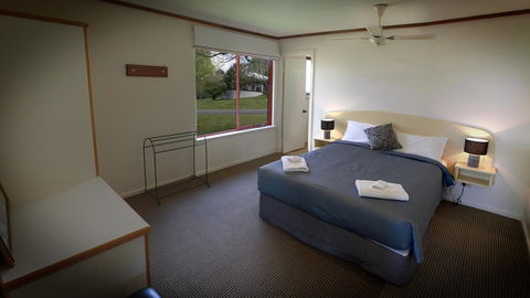 Karri Mia Chalets And Studios - Accommodation Port Hedland 20