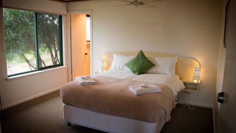 Karri Mia Chalets And Studios - Accommodation Port Hedland 11