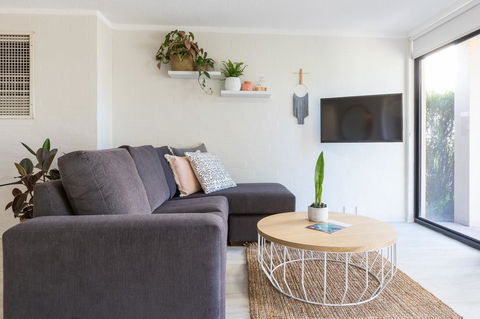 Number 72 Kalbarri Riverview Apartments - Accommodation Port Hedland 1