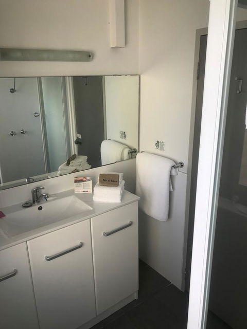 Comfort Inn & Suites Goodearth Perth - Accommodation Port Hedland 2