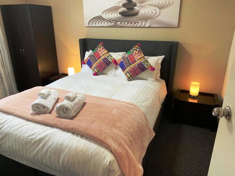 West Beach Lagoon 123 - Location & Views!!! - Accommodation Port Hedland 2