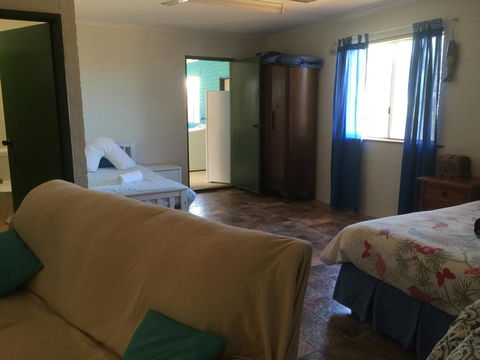 Surf Shack - Accommodation Port Hedland 0