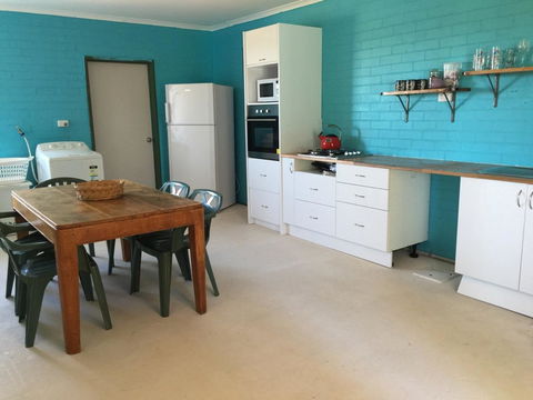 Surf Shack - Accommodation Port Hedland 1