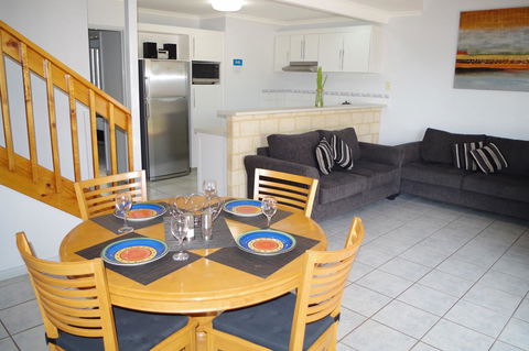 Kalbarri Blue Ocean Villas - Accommodation Port Hedland 3