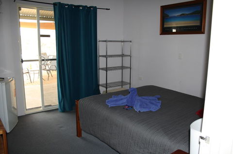The Heights Bed & Breakfast - Accommodation Port Hedland 10