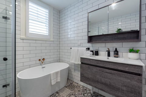 Heritage Townhouse Near Harbour Bridge - Accommodation Port Hedland 9