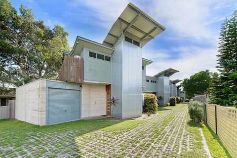 Crescent Head Spa Villa - Accommodation Port Hedland 0