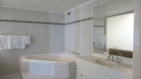 Darling Harbor Apartment - Accommodation Port Hedland 3