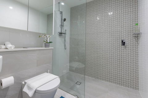 Inner City Stylish Apt Walk To Green Square - Accommodation Port Hedland 14