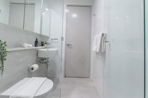 Inner City Stylish Apt Walk To Green Square - Accommodation Port Hedland 2