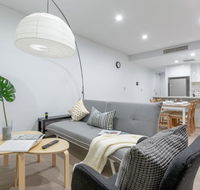Inner City Stylish apt Walk to Green Square - Accommodation Port Hedland