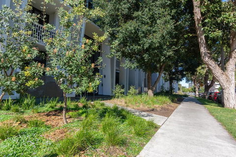 Inner City Stylish Apt Walk To Green Square - Accommodation Port Hedland 17