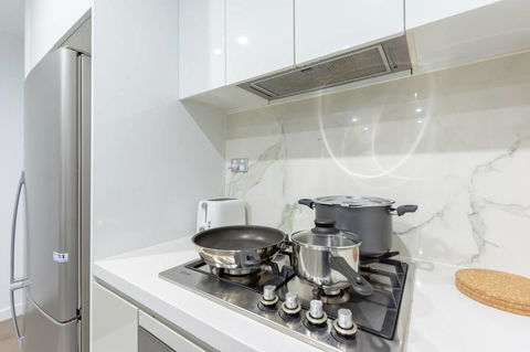 Inner City Stylish Apt Walk To Green Square - Accommodation Port Hedland 19