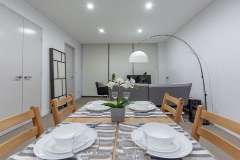 Inner City Stylish Apt Walk To Green Square - Accommodation Port Hedland 10