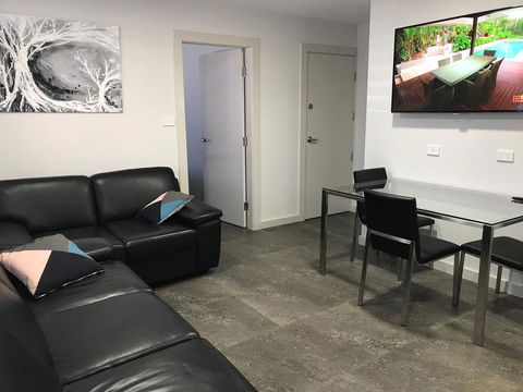 Jesmond Executive Villas - Accommodation Port Hedland 9