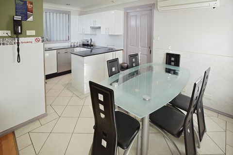 Jesmond Executive Villas - Accommodation Port Hedland 35