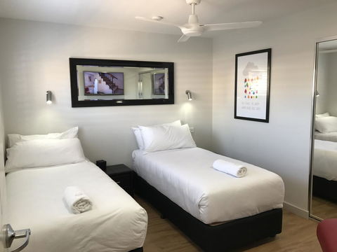 Jesmond Executive Villas - Accommodation Port Hedland 2