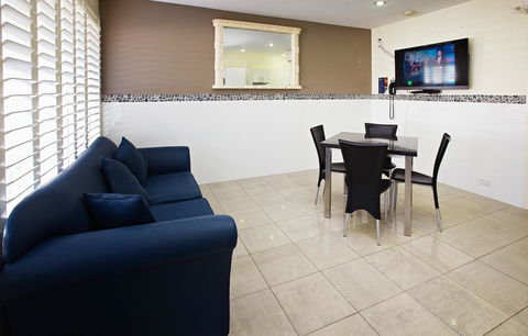 Jesmond Executive Villas - Accommodation Port Hedland 20