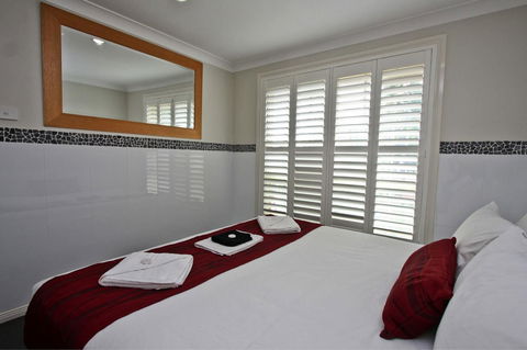 Jesmond Executive Villas - Accommodation Port Hedland 10