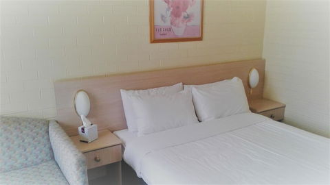 Junee Motor Inn - Accommodation Port Hedland 2