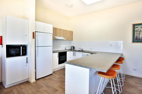 The Cove At Culburra - Direct Access To Beach - Accommodation Port Hedland 3