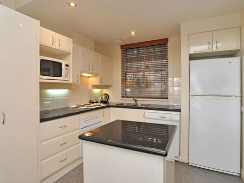 Villa Executive 2br Cypress DS Located Within Cypress Lakes Resort - Accommodation Port Hedland 13