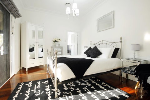 Romanz In The Valley (Luxury B&B) - Accommodation Port Hedland 12