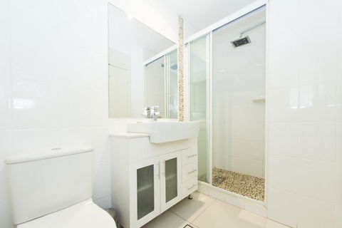 Byron Central Apartments - Accommodation Port Hedland 1