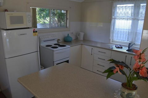 Sundial Holiday Units - Accommodation Port Hedland 4