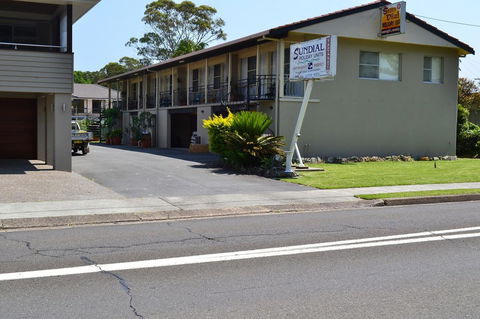 Sundial Holiday Units - Accommodation Port Hedland 11
