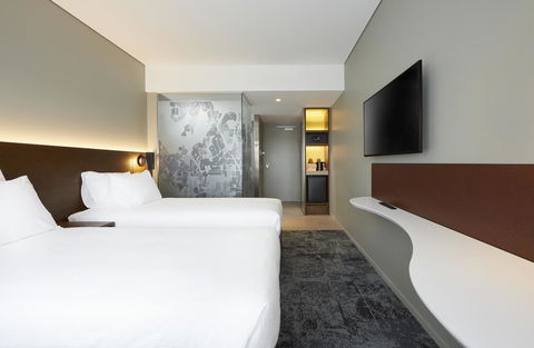 Holiday Inn Express Sydney Airport, An IHG Hotel - Accommodation Port Hedland 7