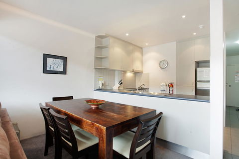 Lantern 1 Bedroom Balcony With Panoramic View - Accommodation Port Hedland 8