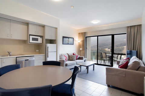 Lantern 1 Bedroom Balcony With Panoramic View - Accommodation Port Hedland 18