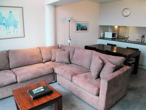 Lantern 1 Bedroom Balcony With Panoramic View - Accommodation Port Hedland 20