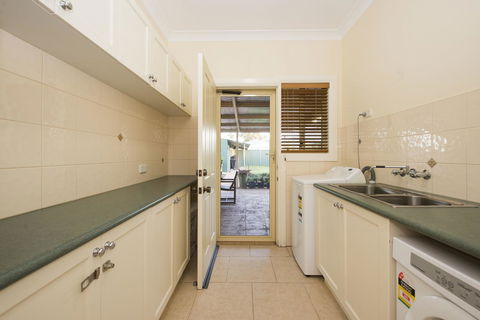 Colonial Court Villas - Accommodation Port Hedland 7