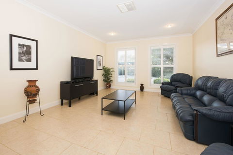 Colonial Court Villas - Accommodation Port Hedland 8