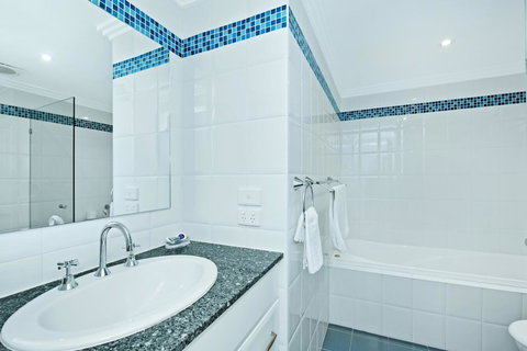 On The Beach Getaway - Accommodation Port Hedland 7