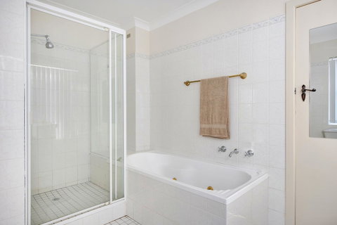 The Rotunda, Gerroa - Accommodation Port Hedland 24