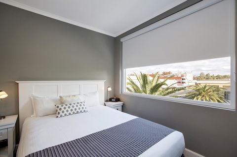 CH Boutique Hotel & Apartments, Ascend Hotel Collection - Accommodation Port Hedland 26