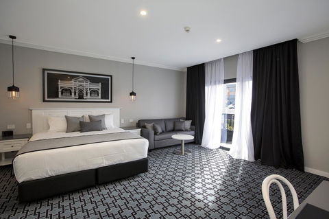 CH Boutique Hotel & Apartments, Ascend Hotel Collection - Accommodation Port Hedland 1