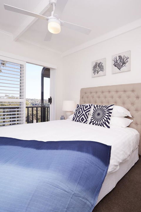 Bright And Spacious Family Home With Leafy Deck - Accommodation Port Hedland 13