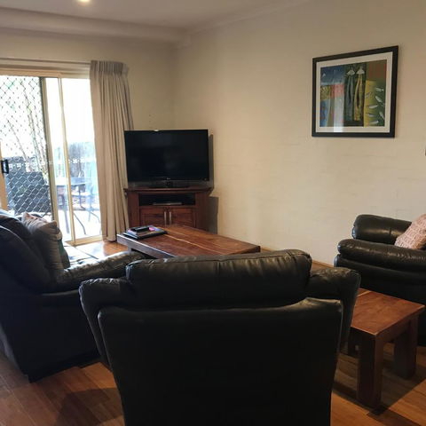 Mariner Bay Apartments - Accommodation Port Hedland 8