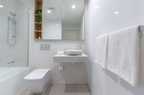 Japanese Style Waterfront Apt Wt Rooftop Pool - Accommodation Port Hedland 19